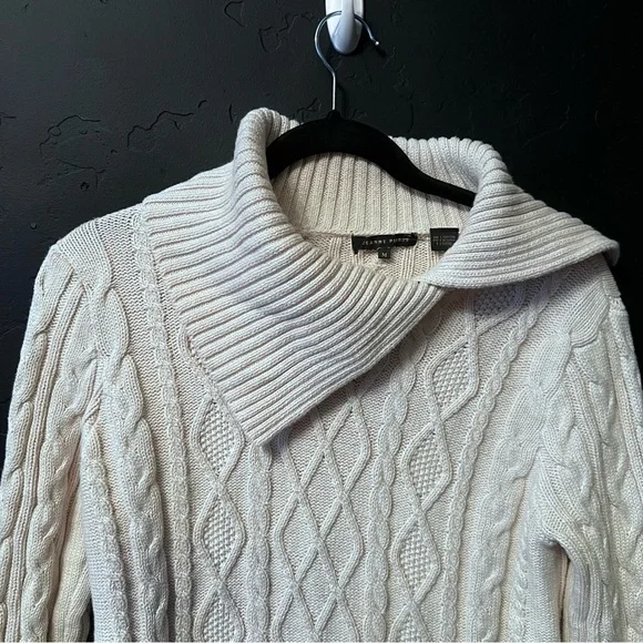 Jeanne Pierre women sweater Size: M Color: beige - Picture 3 of 9